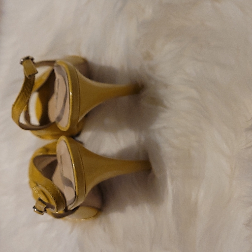 Butter Shoes - Picture 3 of 7